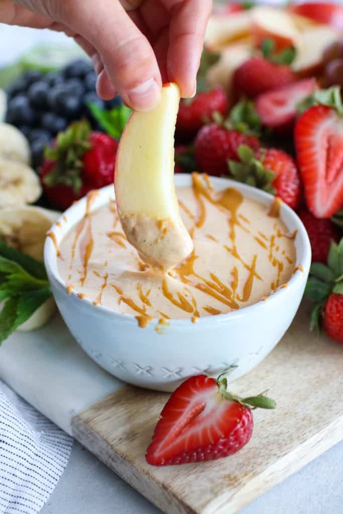 Easy Peanut Butter Yogurt Fruit Dip