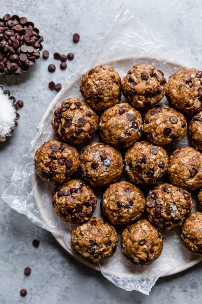peanut butter oatmeal balls with chocolate chips