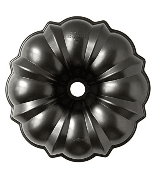Silver bundt cake pan