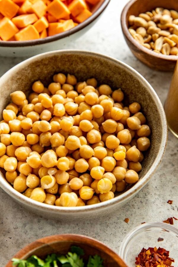 Close up view of a bowl of chickpeas